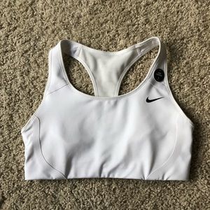 Nike white sports bra size small. NWT